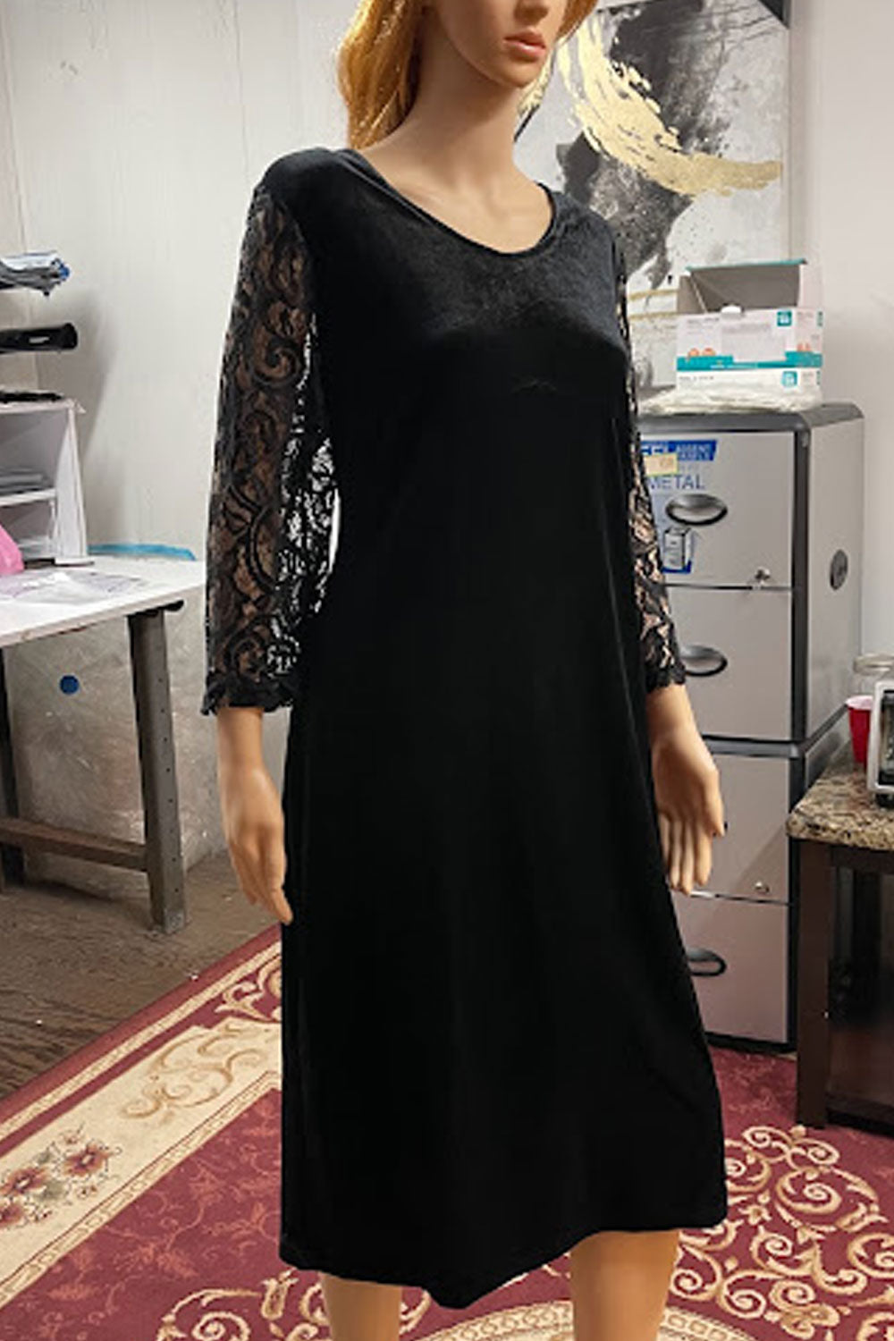 Women Superb Solid Pattern Round Neck Lace Decorated Sleeve Elegant Straight Dress