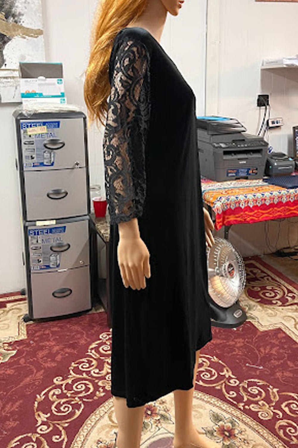 Women Superb Solid Pattern Round Neck Lace Decorated Sleeve Elegant Straight Dress