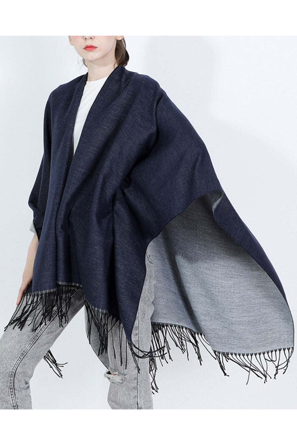 Women Relaxful Thick & Warm Fabric Constructed Elegant Tassel Winter Shawl