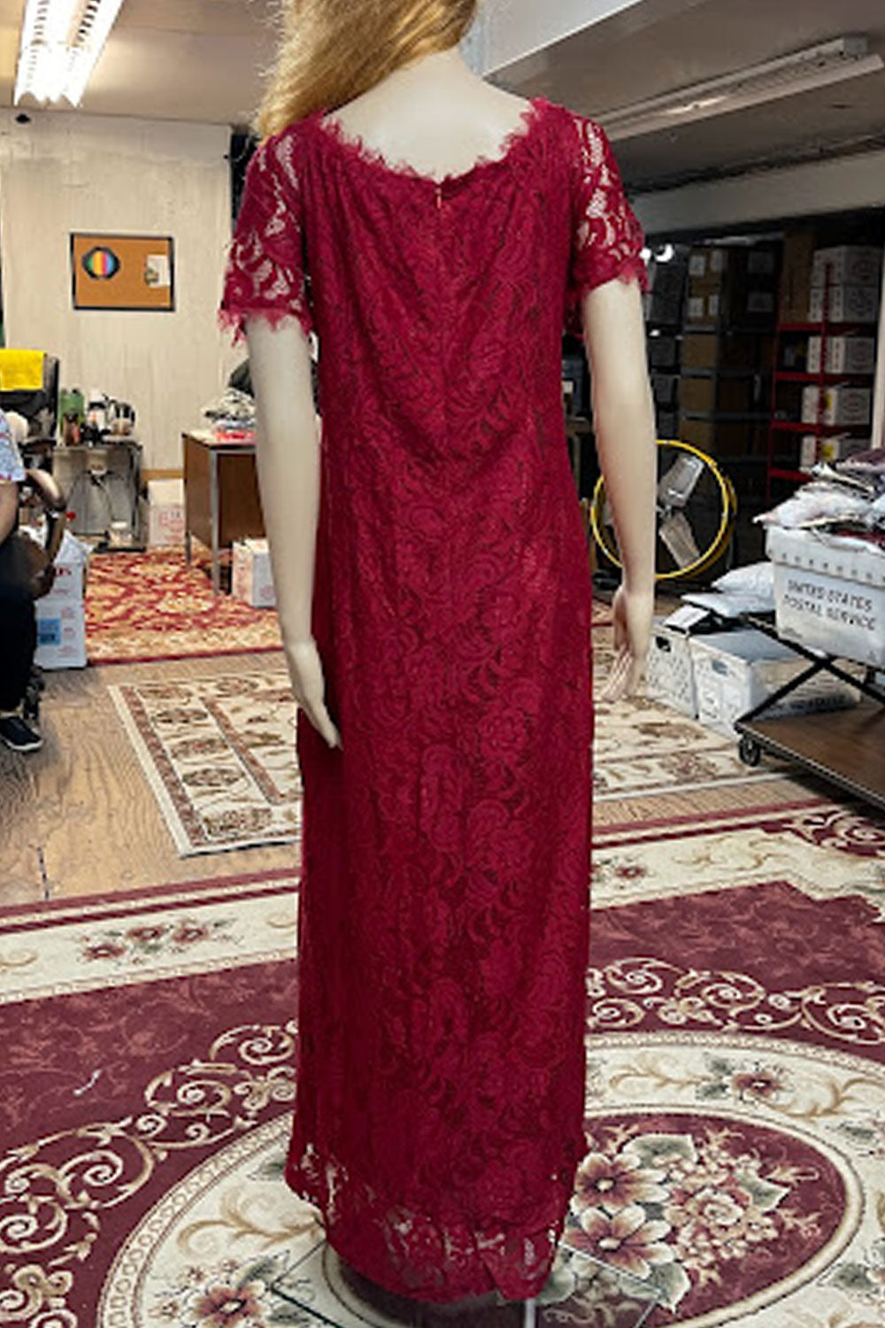 Women Appealing Lace Designed Round Neck Short Sleeve Elegant Evening Party Shift Dress
