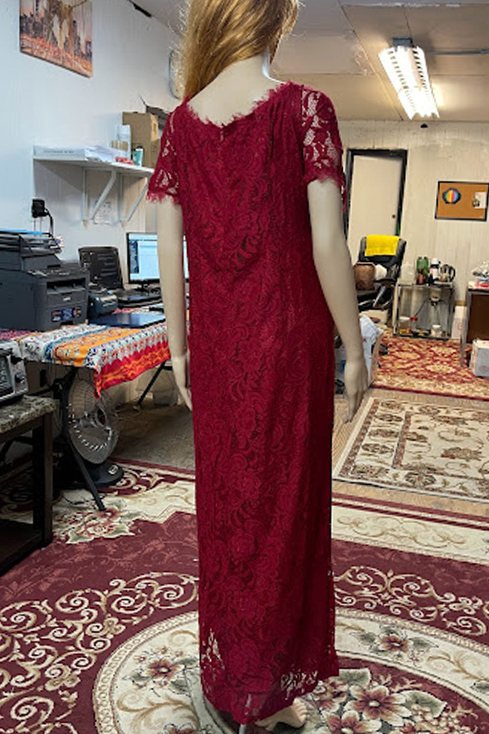 Women Appealing Lace Designed Round Neck Short Sleeve Elegant Evening Party Shift Dress