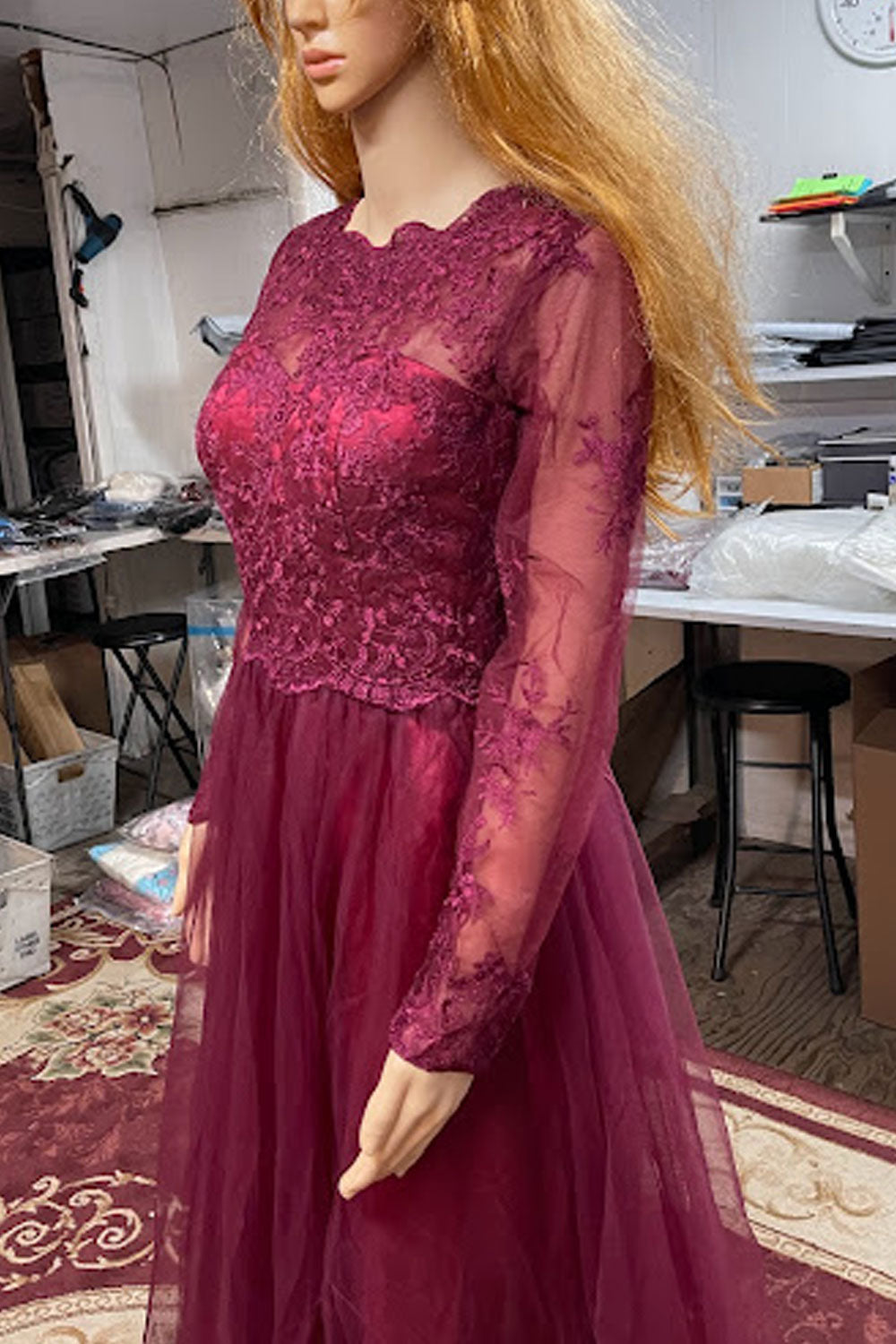 Women Spledid Lace Decorated Transparent Net Sleeve Round Neck Fabulous Floor Length Party Evening Dress