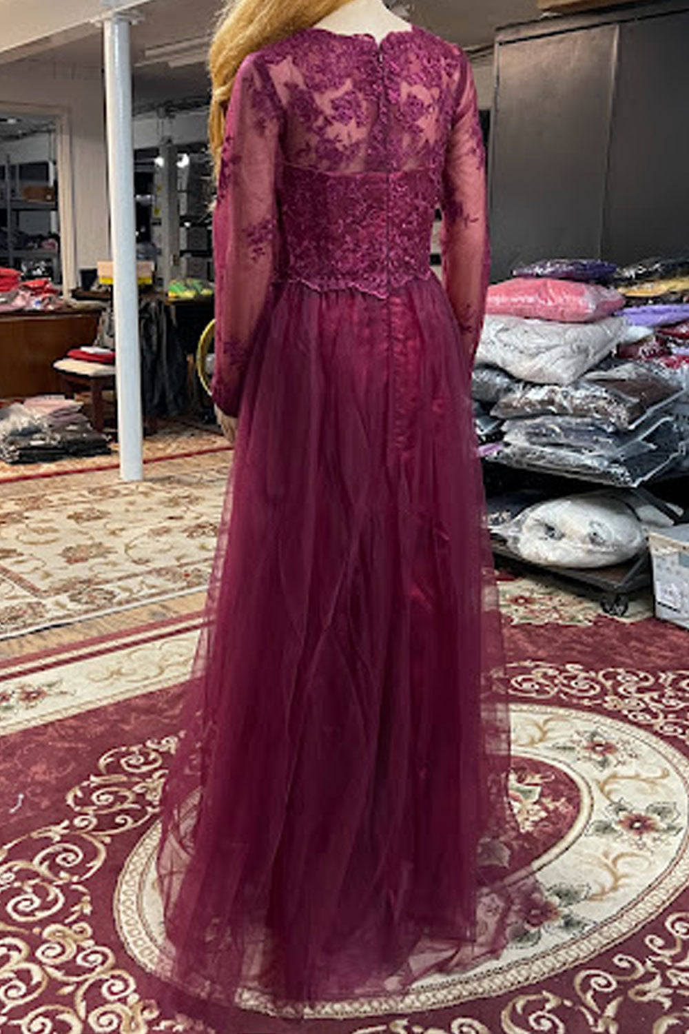 Women Excellent Lace Decorated Round Neck Long Sleeve Superb Party Evening Maxi Dress