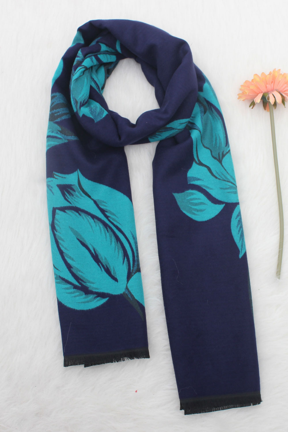 Women Lovely Flower Pattern Thick & Warm Cashmere Shawl