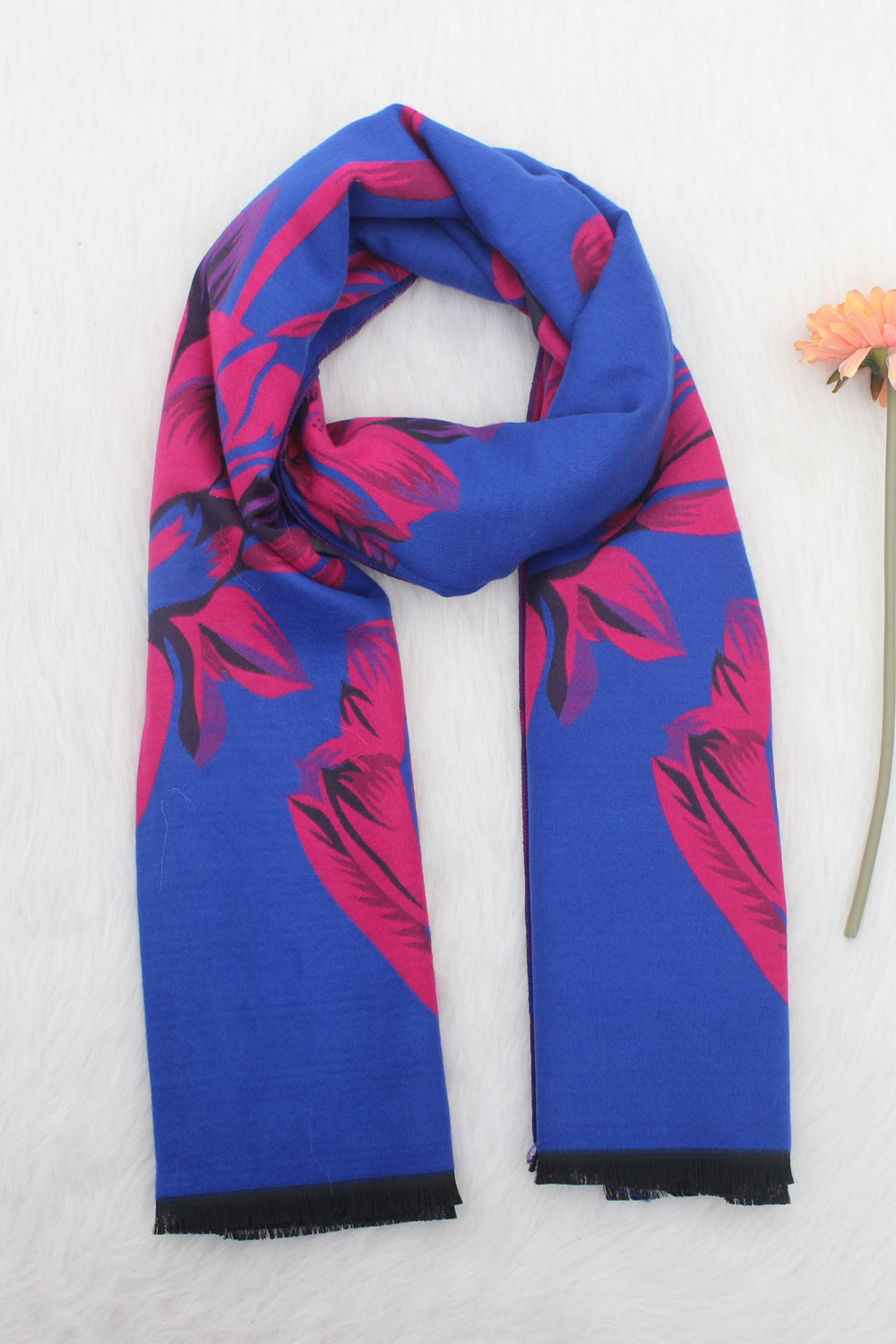 Women Lovely Flower Pattern Thick & Warm Cashmere Shawl