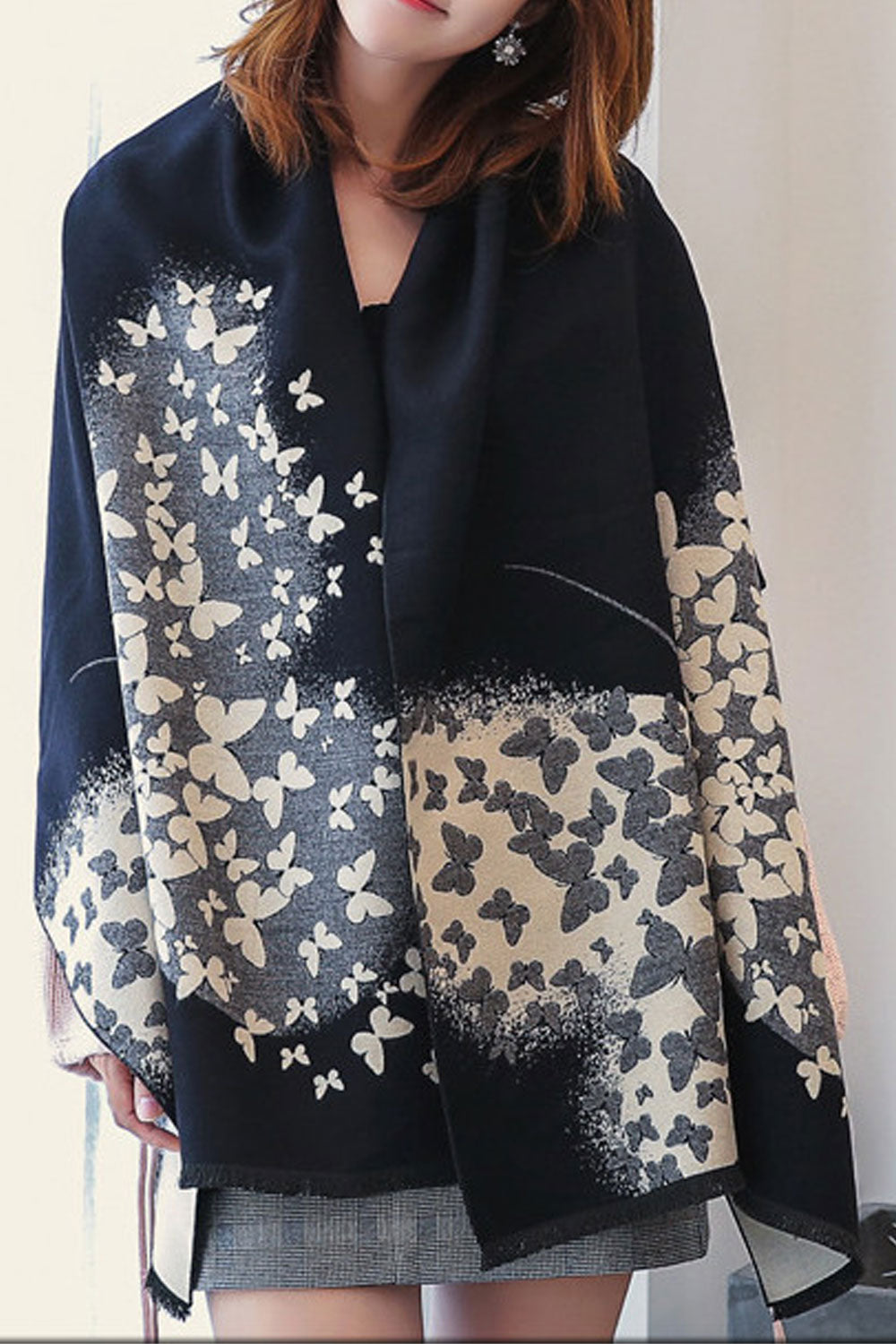 Women Autumn Winter Butterfly Decorated Warm Shawl