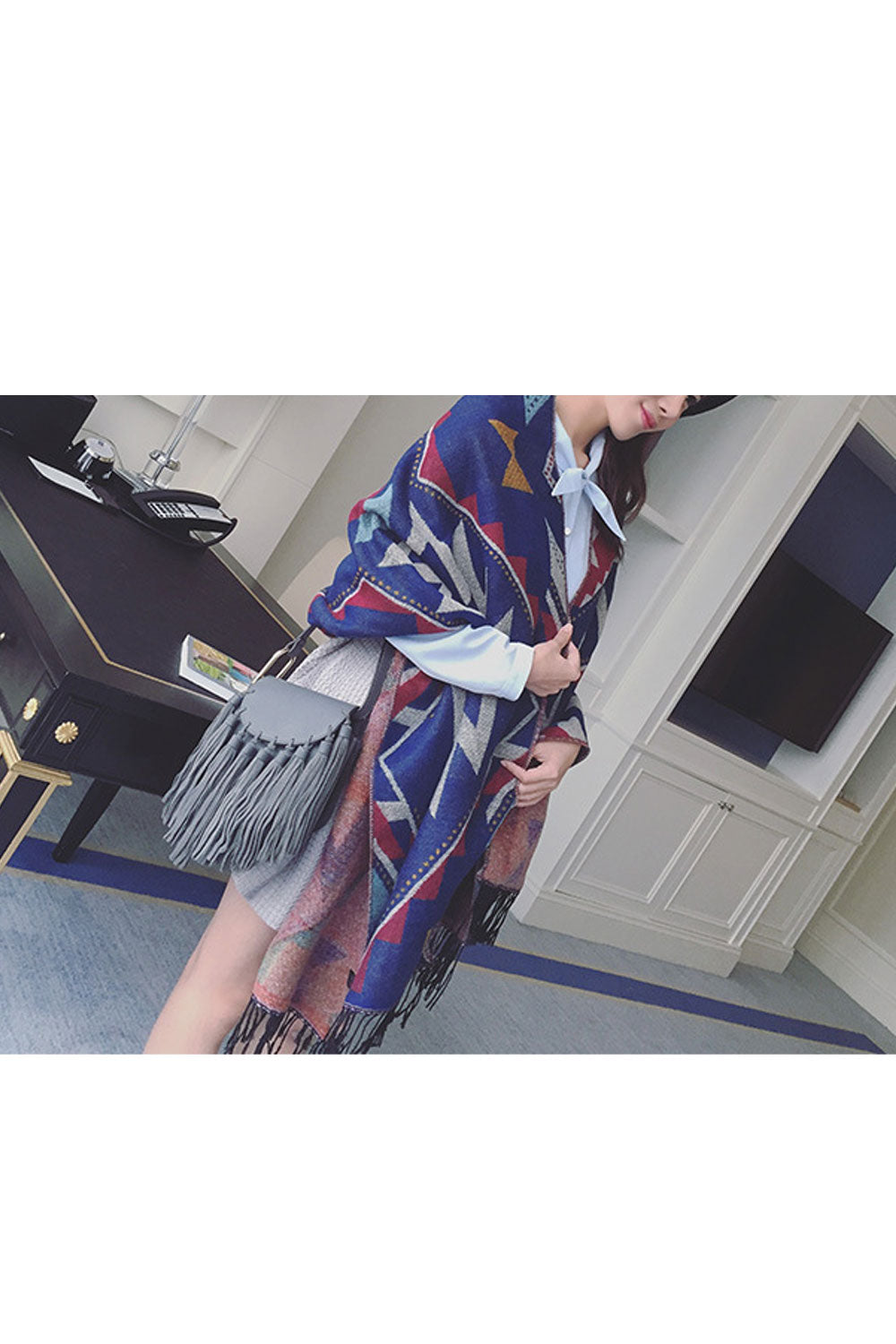 Women Lovely Printed Pattern Tassel Decorated Warm Shawl