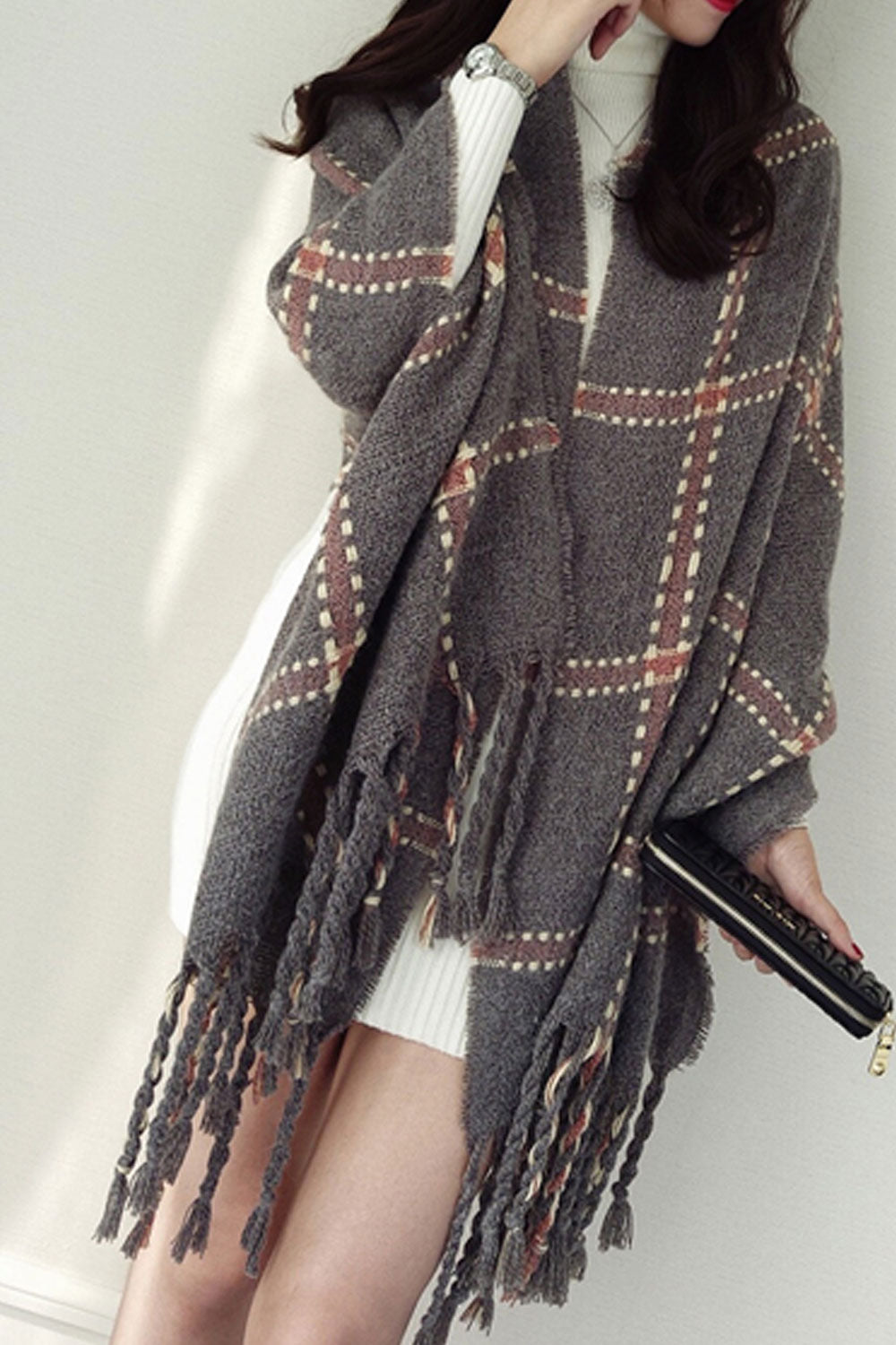 Women Classy Plaid Pattern Tassel Decorated Warm Cashmere Shawl
