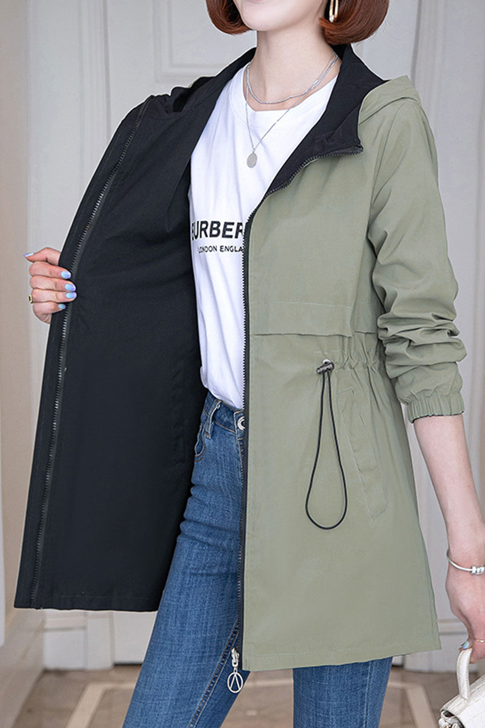 Women Sophisticated Hooded neck Drawstring Waist Stretchable Cuff & Front Zip Fastener Moderate Winter Casual Jacket