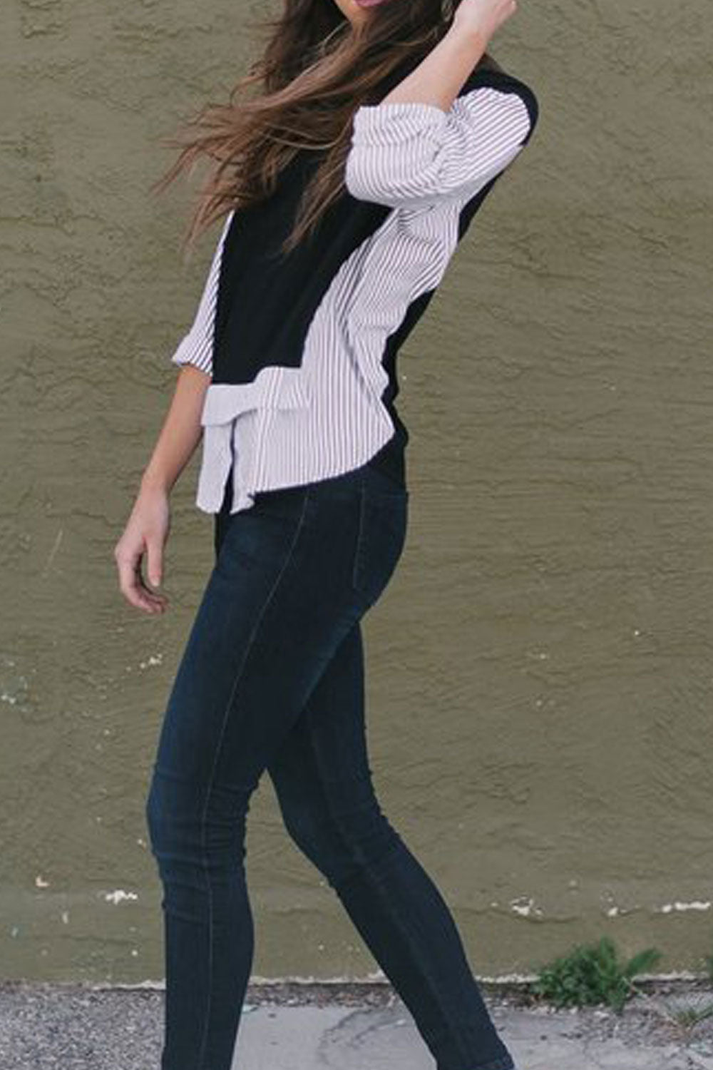 Women Dazzling Stripe Pattern Round Neck Top