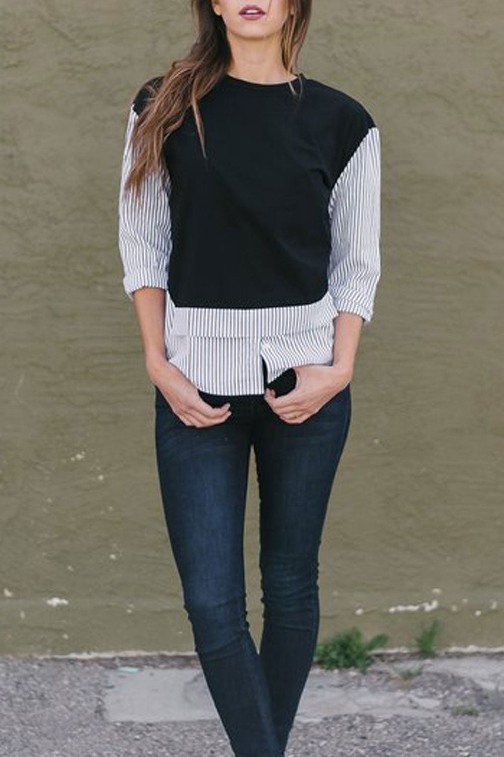 Women Dazzling Stripe Pattern Round Neck Top
