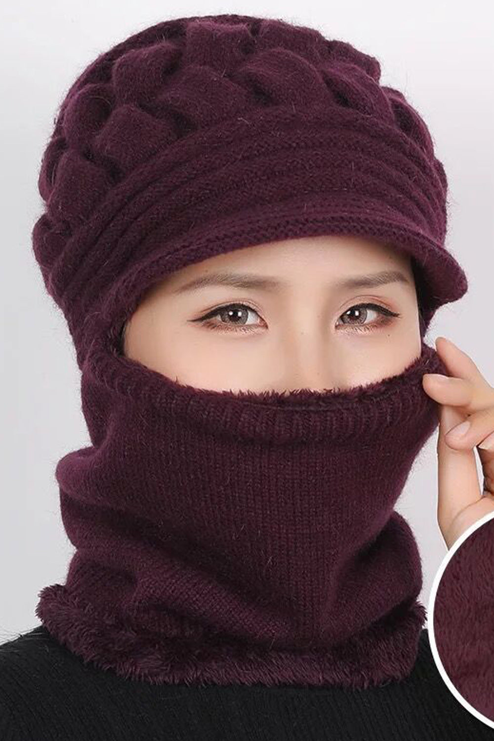 Women Awesome Solid Color Bib Mask Attached Winter Cap