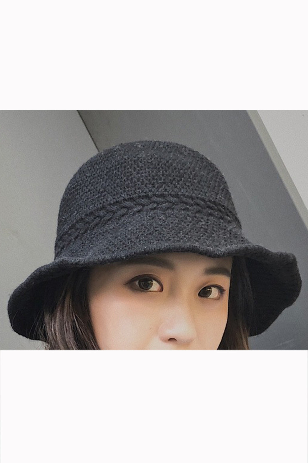 Women Elegant Solid Color Breathable Warm Basin Cap