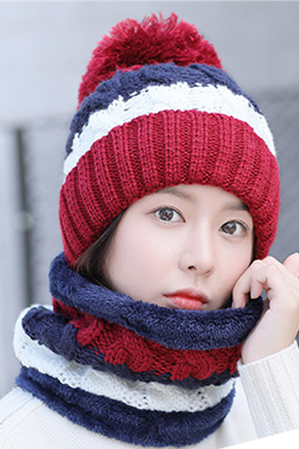 Women Awesome Contrast Color Windproof Bib Two Piece Cap