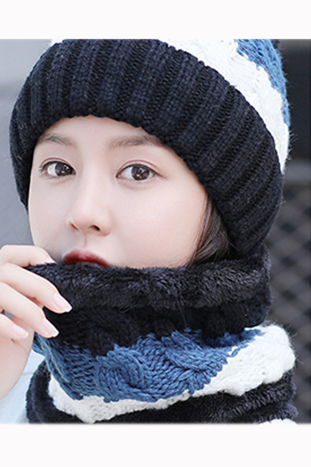 Women Awesome Contrast Color Windproof Bib Two Piece Cap