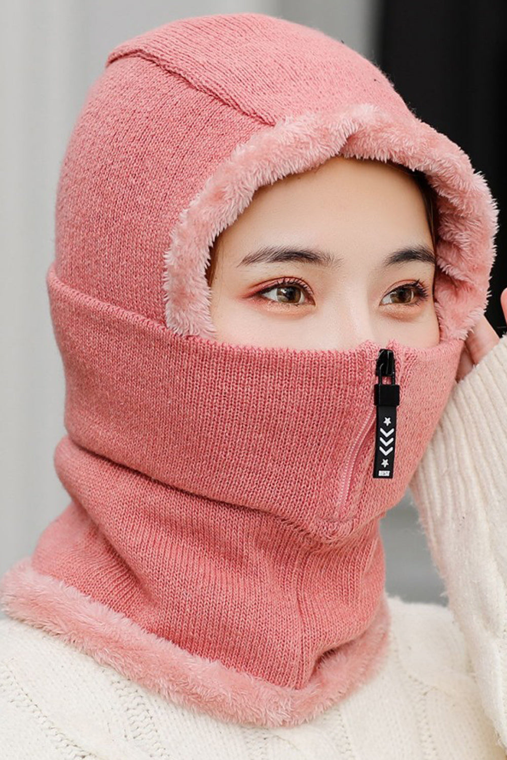 Women Elegant Solid Color Zipper Closure Bib Warm Cap