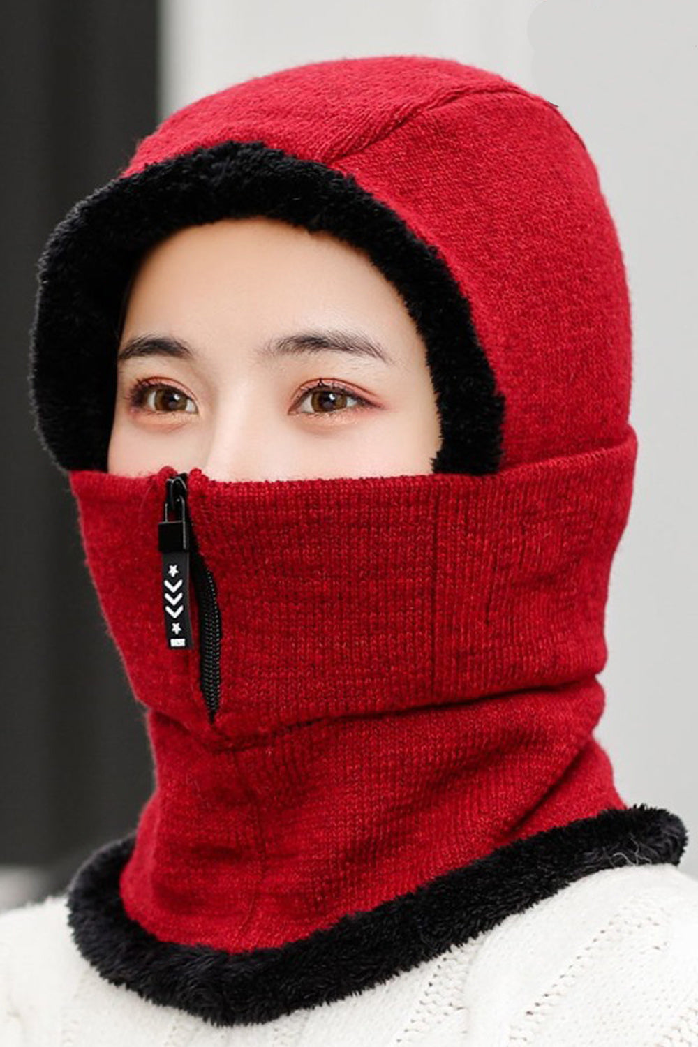 Women Elegant Solid Color Zipper Closure Bib Warm Cap