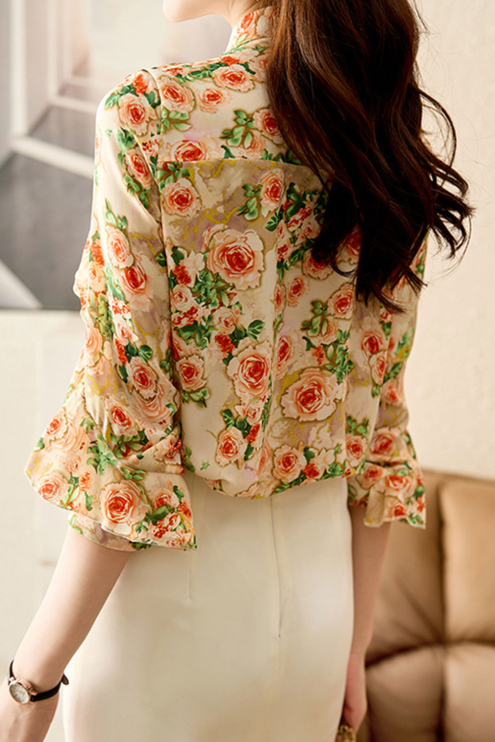 Women New Fashion Beautiful Bow Collar Trumpet Sleeves Floral Printed Elegant style Summer Casual Chiffon Top