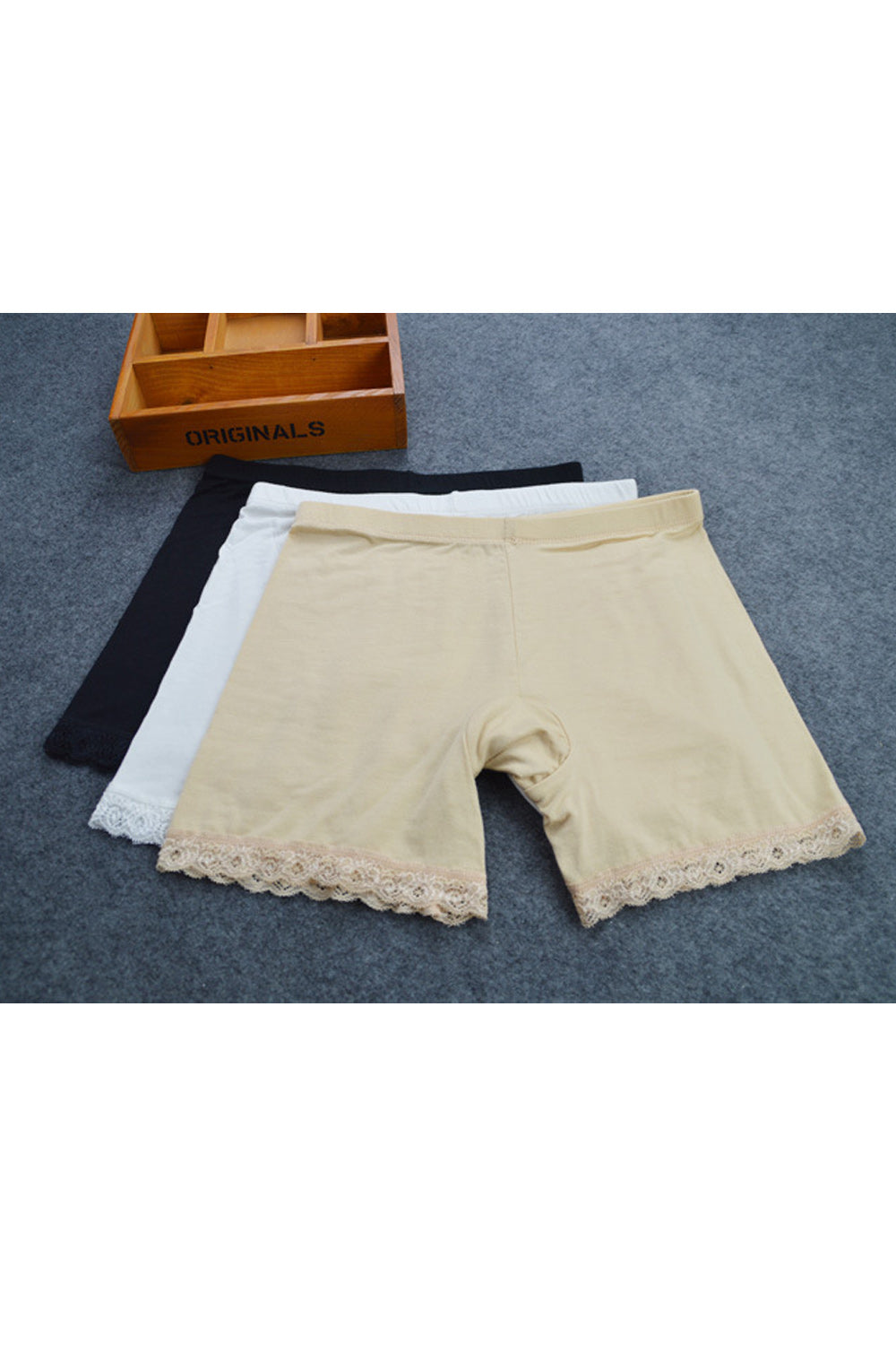 Women Casual Solid Pattern Elasticated Summer Short