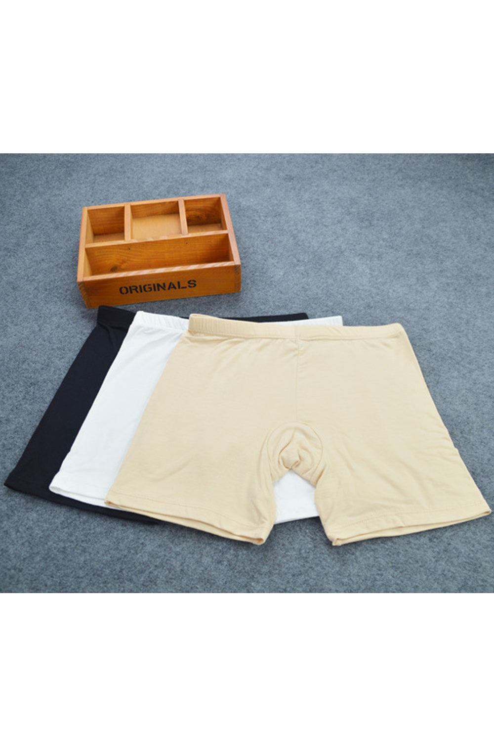 Women Casual Solid Pattern Elasticated Summer Short