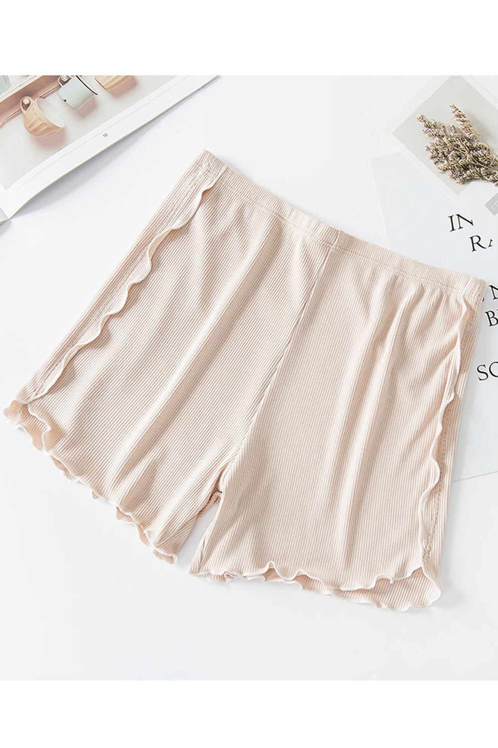 Women Fashion Ruffle Trim Vertical Striped Summer Short