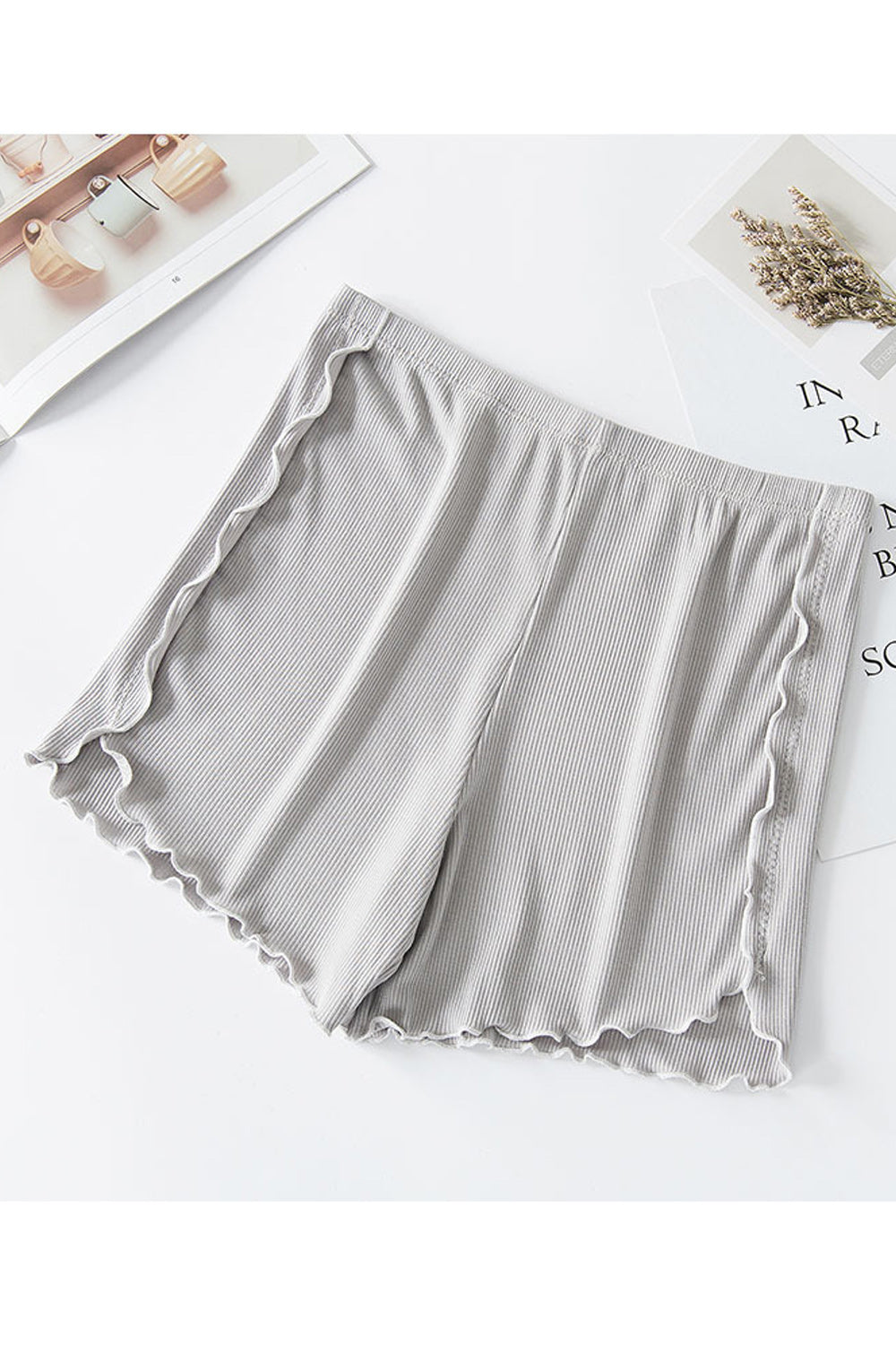 Women Fashion Ruffle Trim Vertical Striped Summer Short