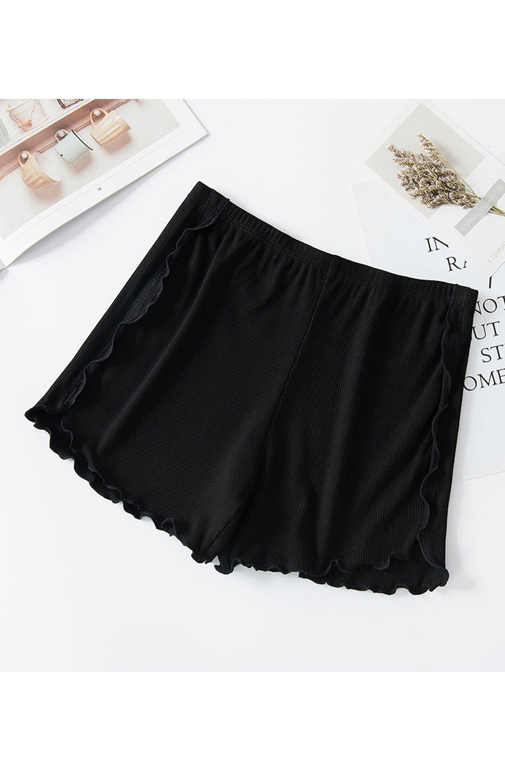 Women Fashion Ruffle Trim Vertical Striped Summer Short