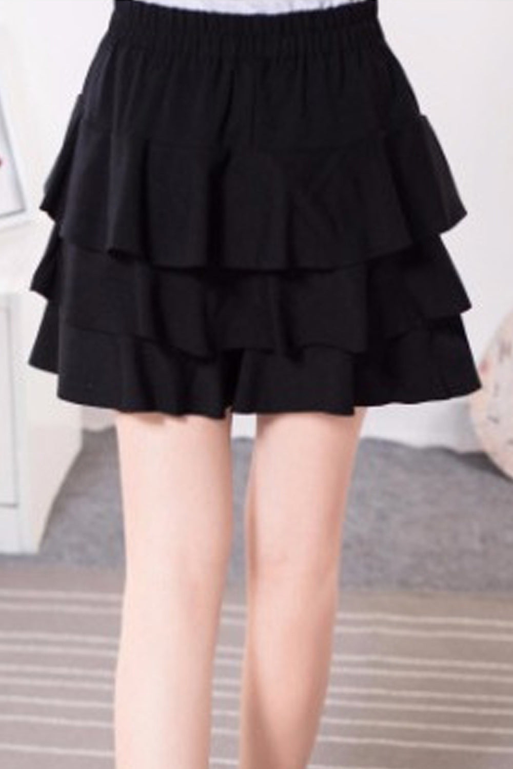 Women Fashion Elastic Waist Ruffle Decorated Short Skirt
