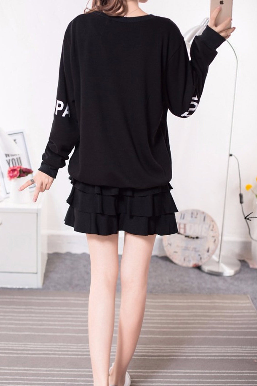 Women Fashion Elastic Waist Ruffle Decorated Short Skirt