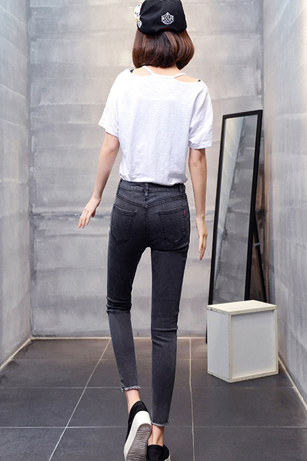 Women Two Cut Holes Casual Jeans
