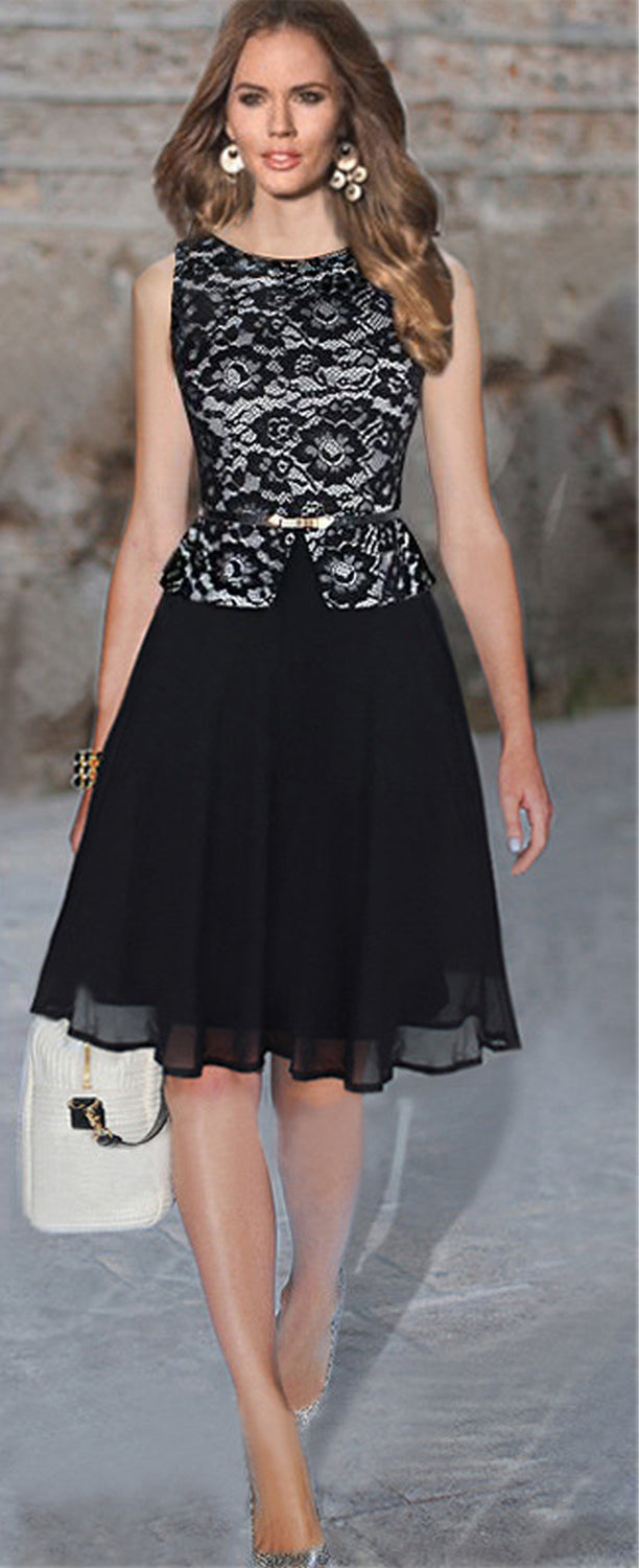 Women Wave Point Waist Fastening Lace Designed Dress with Belt