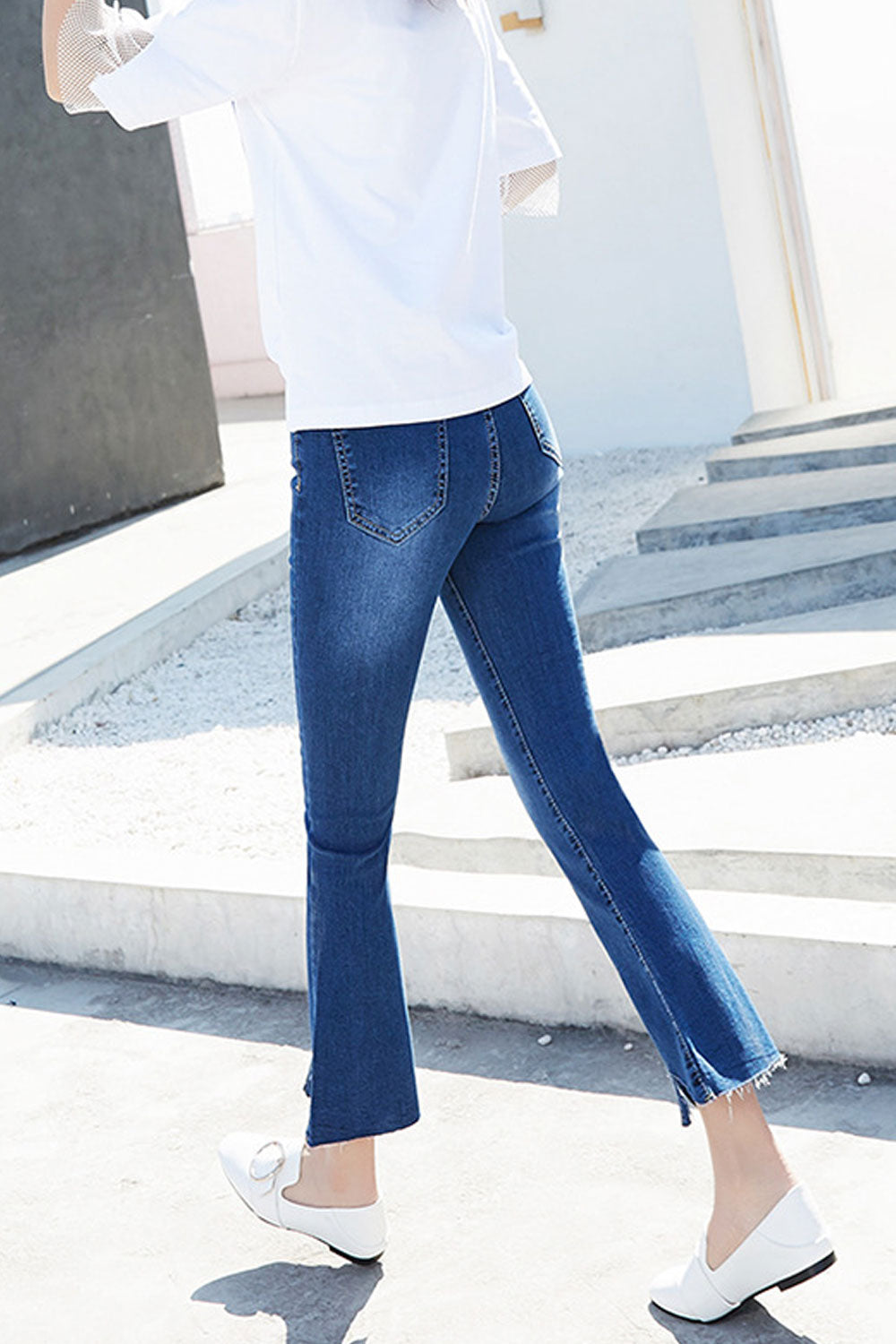 Women Tulip Ends High Length Jeans