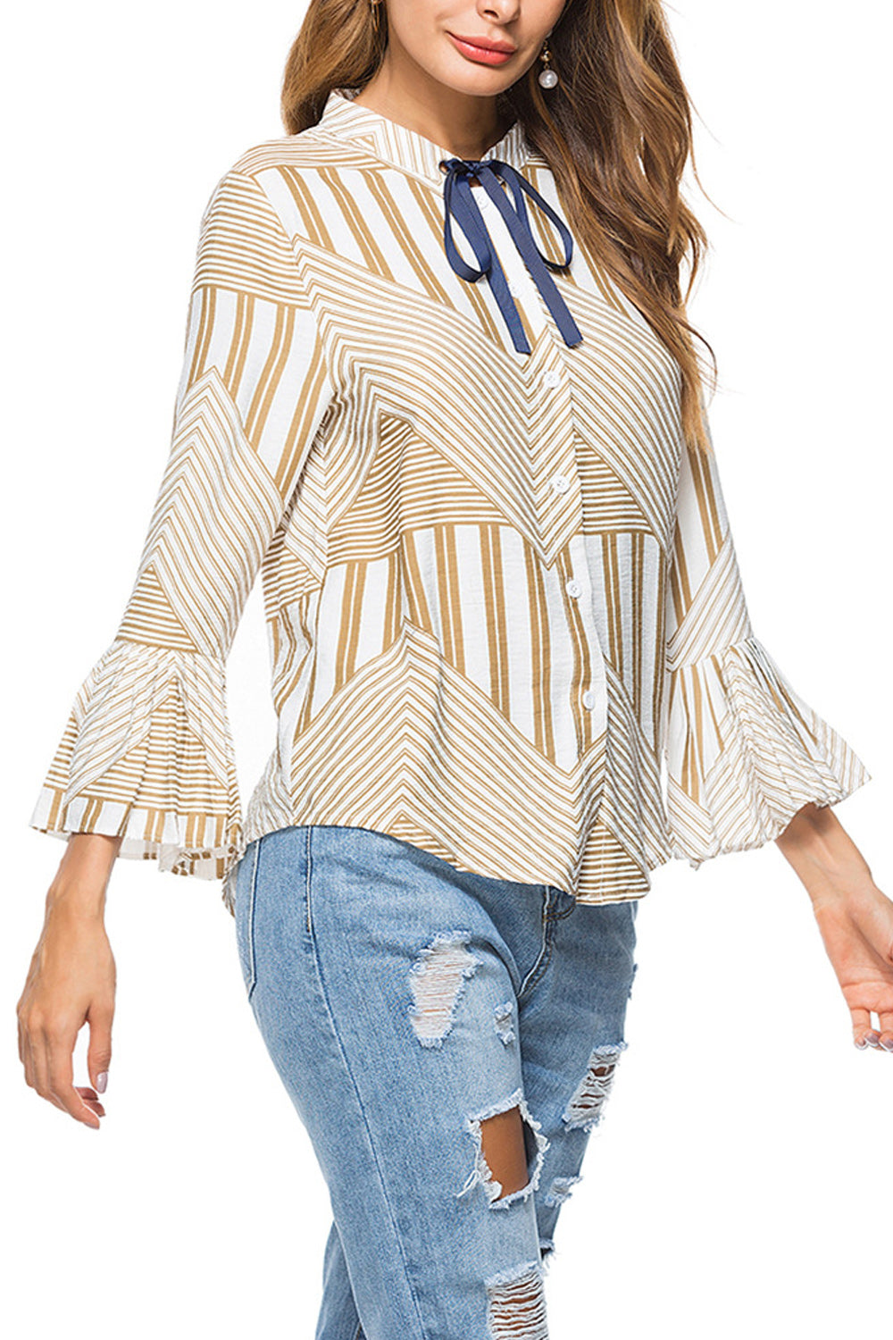 Women Pleated Pattern Cuff Sleeve Button Closure Shirt