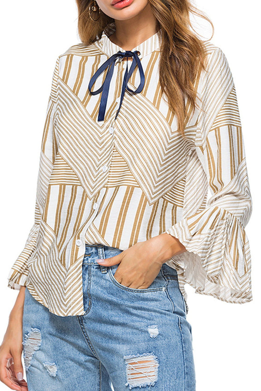 Women Pleated Pattern Cuff Sleeve Button Closure Shirt