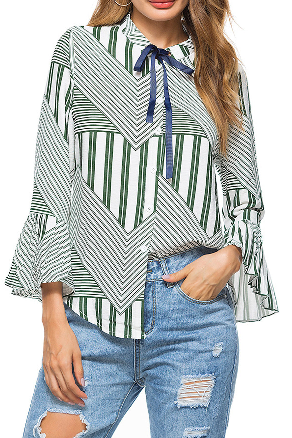 Women Pleated Pattern Cuff Sleeve Button Closure Shirt