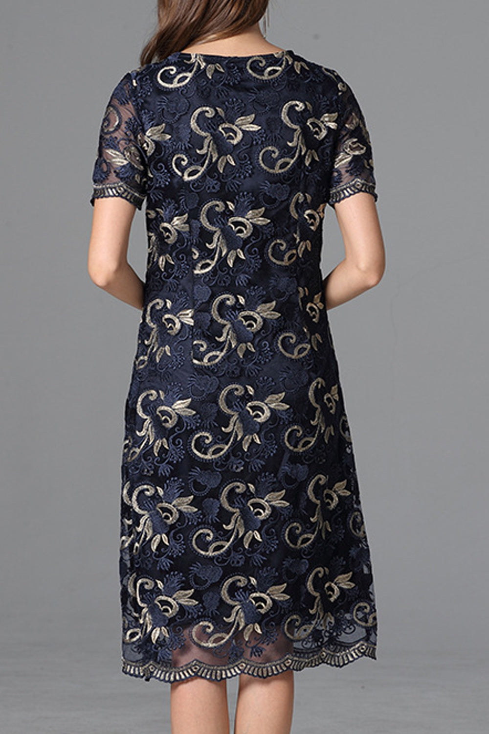 Woomen Beautiful Embroidered Short Sleeve Slim Fit Dress