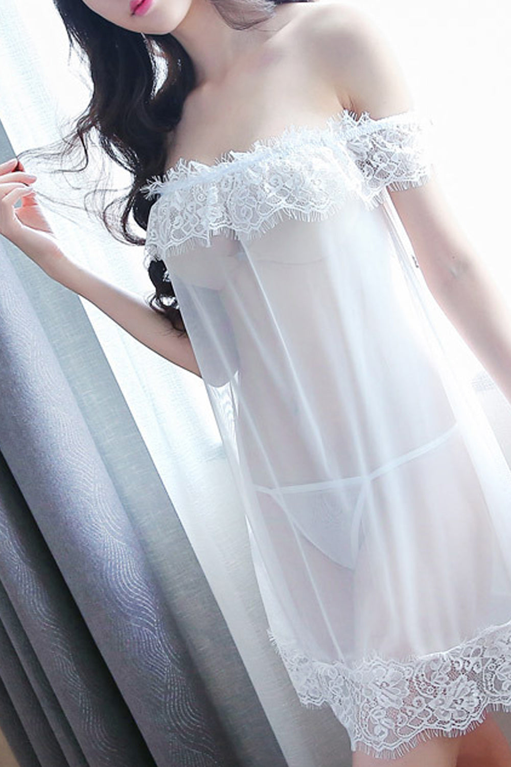 Women Fashionable Lace Decorated Thin Breathable Lingerie