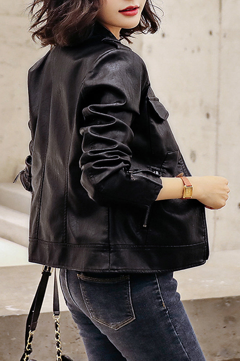 Women Slim Fit Zipper Closure Long Sleeve Fashionable Leather Jacket
