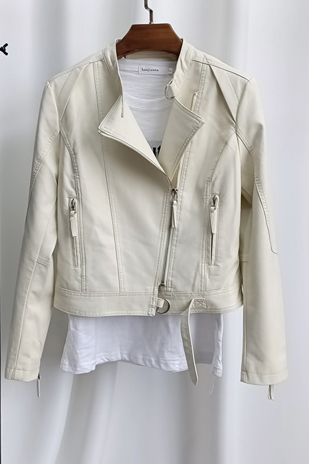 Women Regular Fit Fashionable Trendy Zipper Pocket Styled Leather Jacket