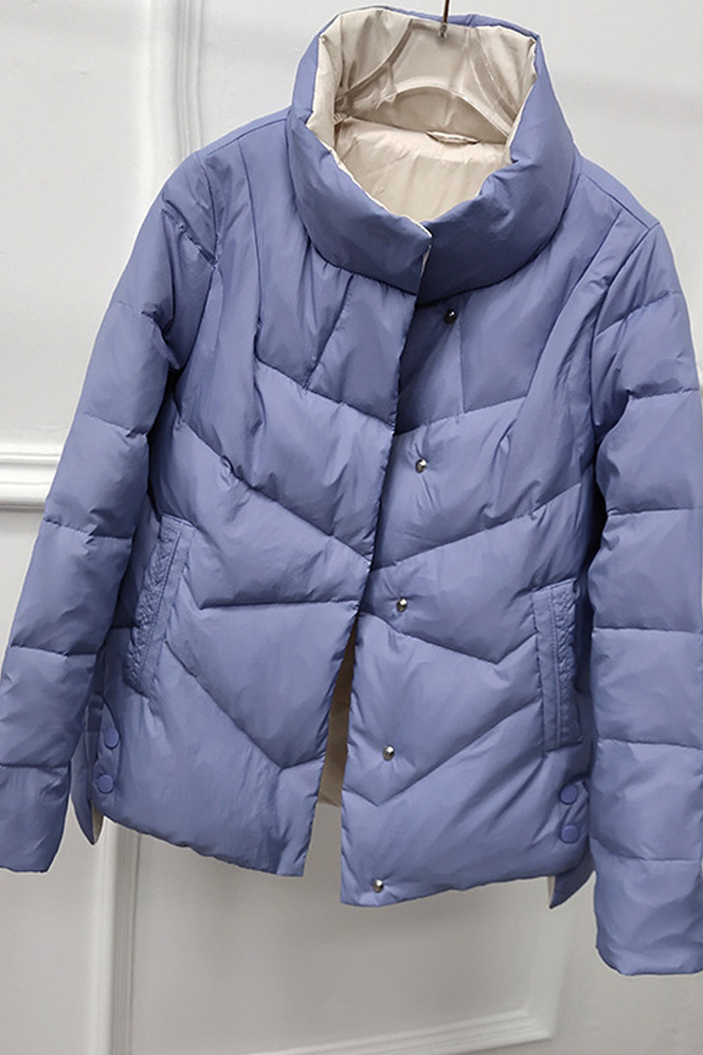 Women Fashionable Stand Collar Solid Pattern Elegant Padded Jacket