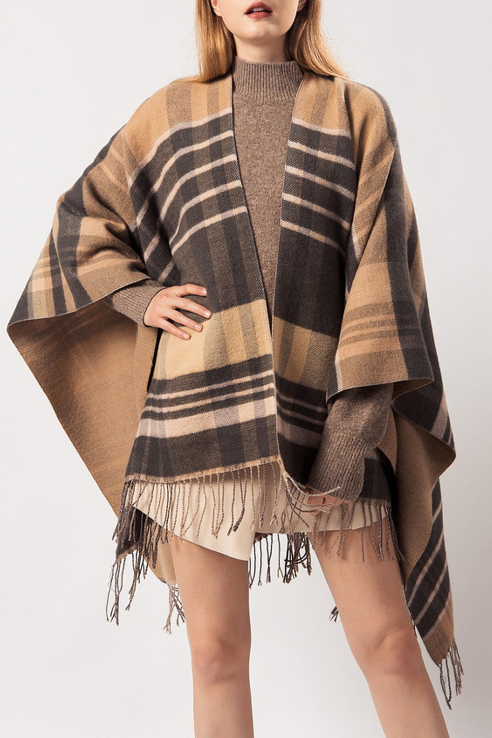 Women Tassel Decorated Beautiful Plaid Pattern Soft Shawl