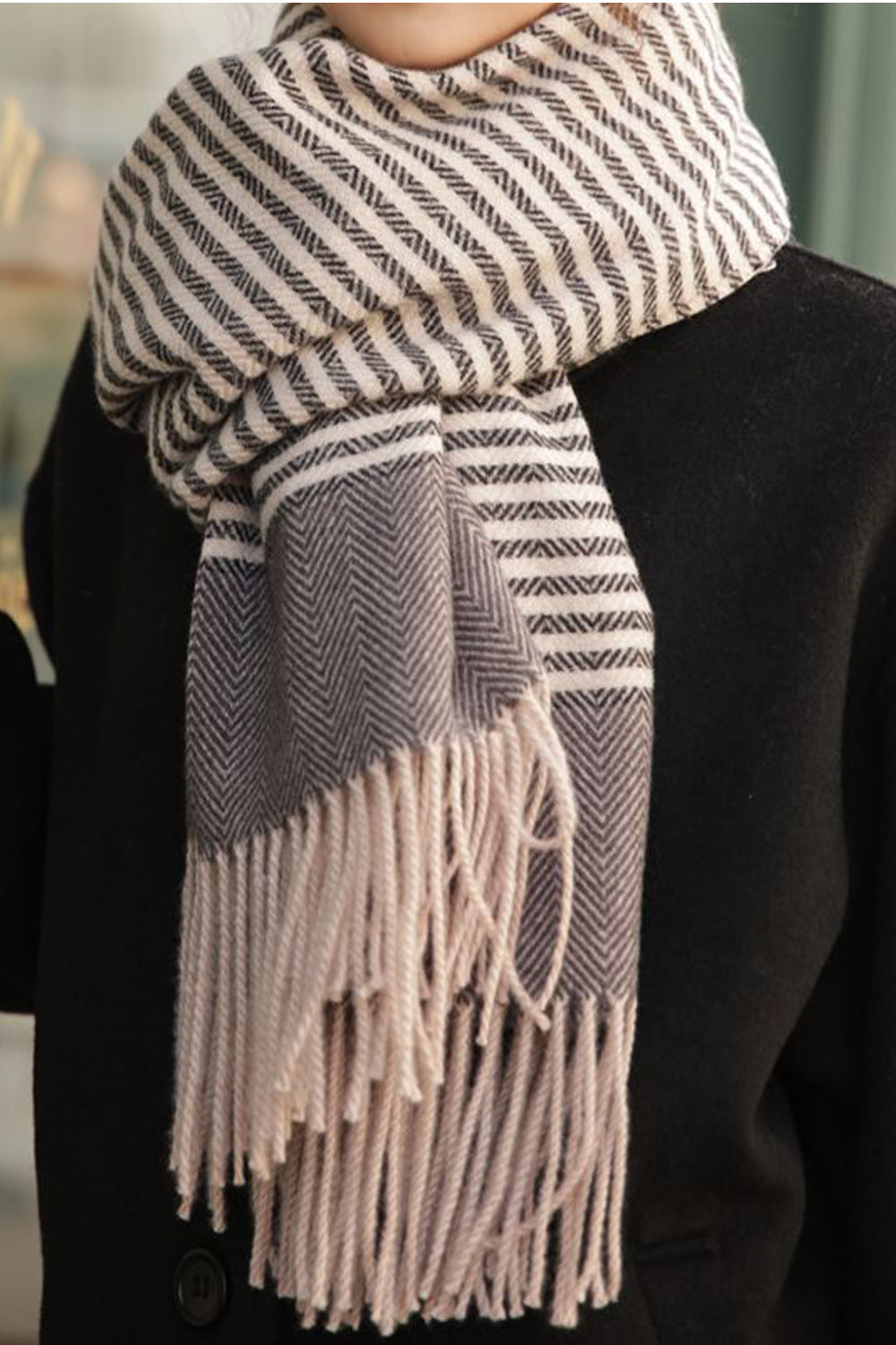 Women Cozy Fashionable Tassel Decoration Casual Muffler