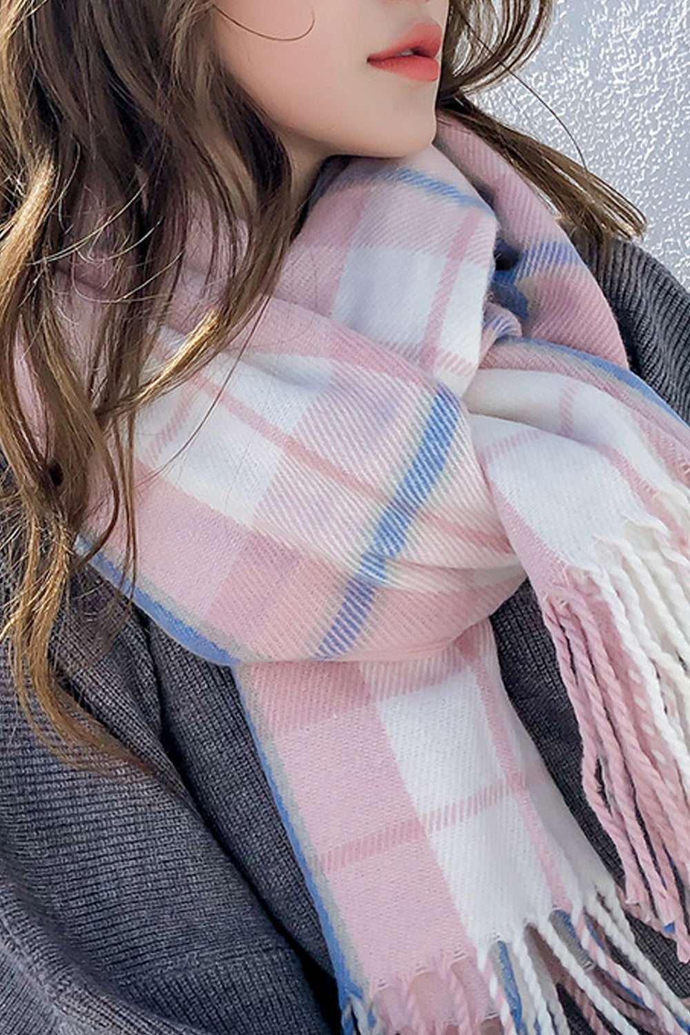 Women Fashionable Plaid Style Easy Casual Muffler