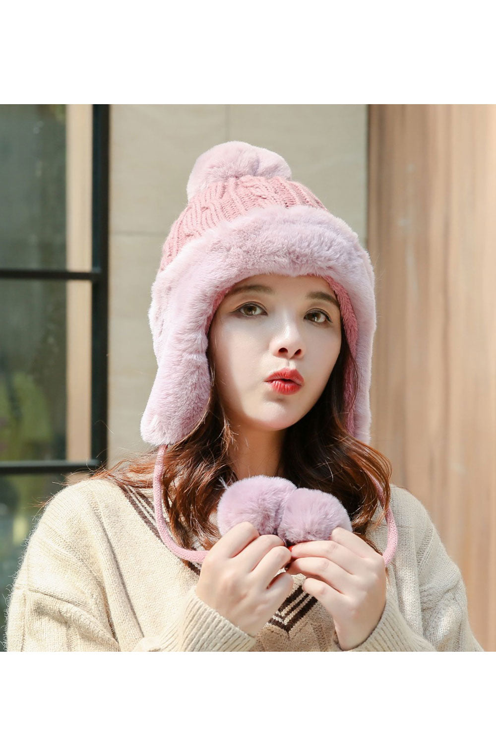 Women Trendy Hairball Strap Warm Knitted Hat
