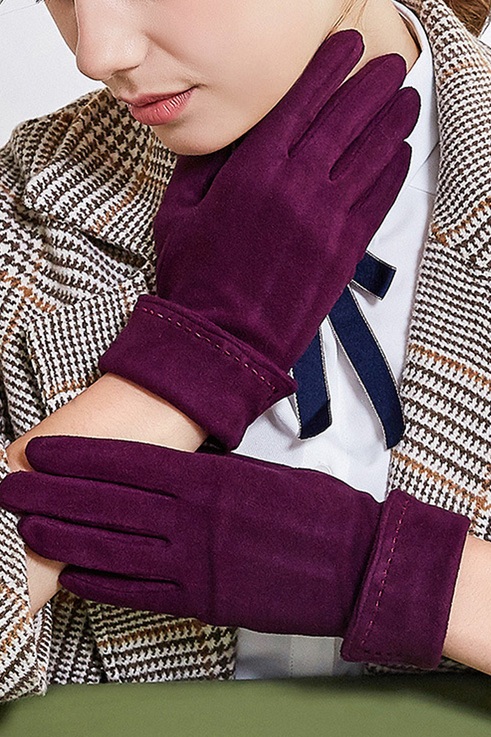 Women Elegant Styled Solid Colored Comfy Suede Gloves
