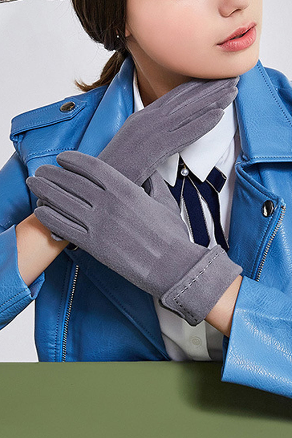 Women Elegant Styled Solid Colored Comfy Suede Gloves