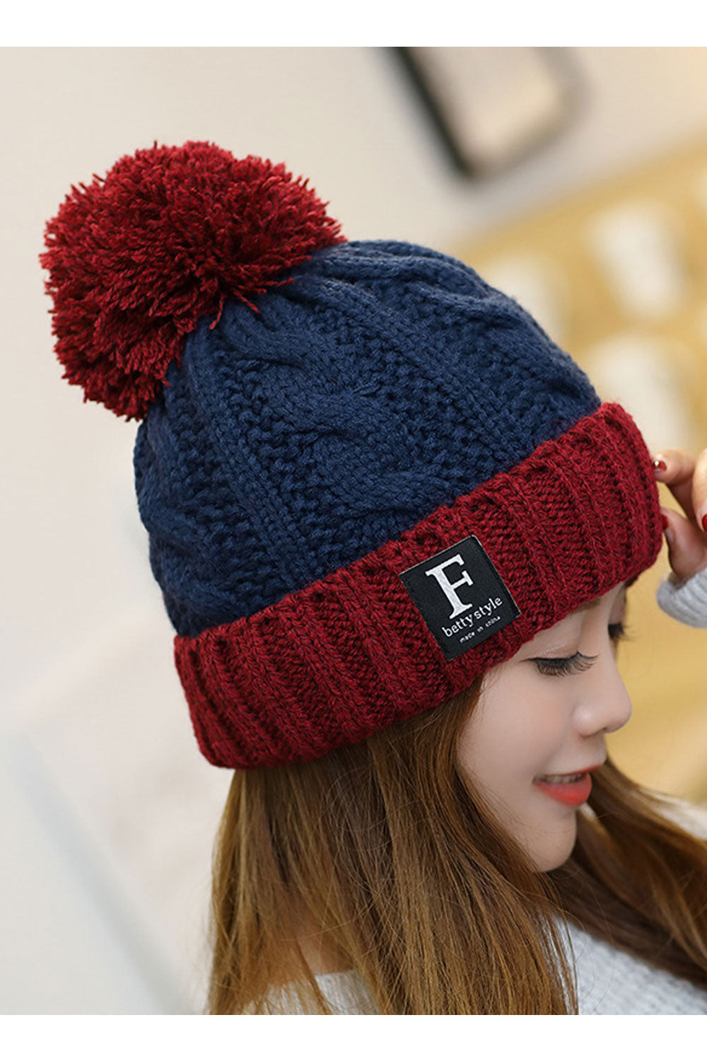 Women Ear Protection Windproof Hairball Decorated Knitted Hat