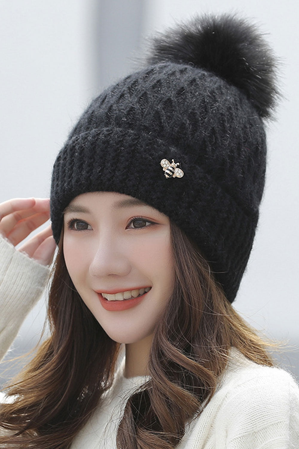 Women Solid Pattern Warm Hair Ball Decorated Cute Knitted Hat