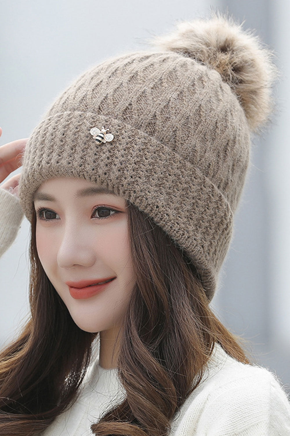 Women Solid Pattern Warm Hair Ball Decorated Cute Knitted Hat