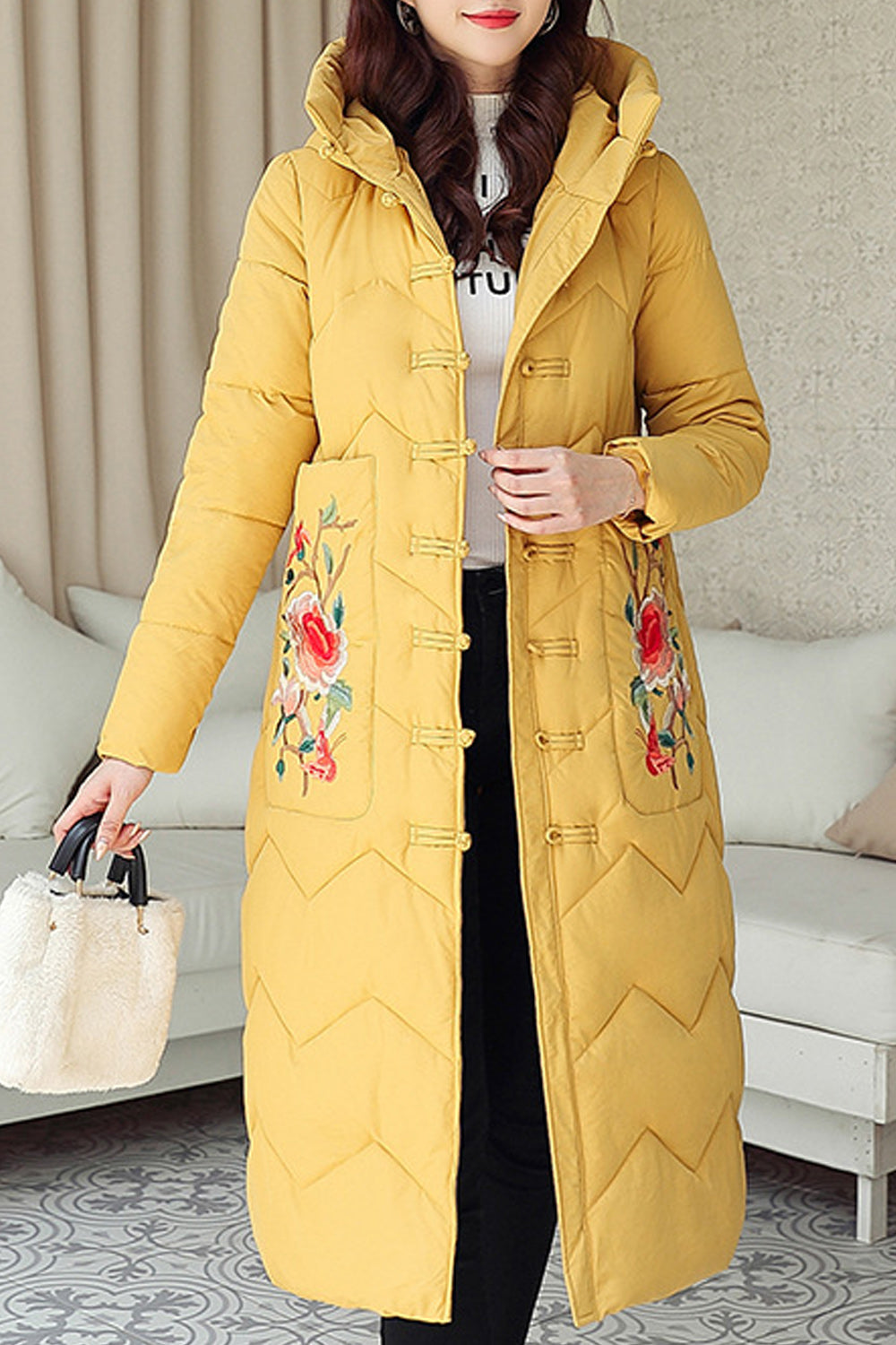 Women Elegant Styled Solid Colored Warm Padded Jacket